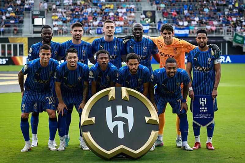 <p><strong>تشكيل الهلال أمام مانشستر سيتي: الحربي يتصدر خطة إنزاجي الاستراتيجية</strong></p> تشكيل الهلال أمام مانشستر سيتي: الحربي يتصدر خطة إنزاجي الاستراتيجية