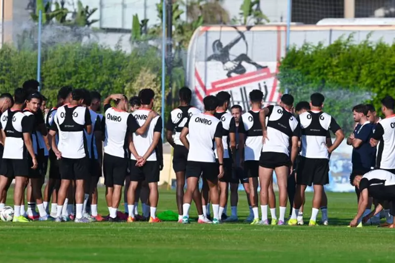 استعدادات الزمالك لمباراة المقاولون العرب: محاضرات فنية وتدريبات لحراس المرمى استعدادات الزمالك لمباراة المقاولون العرب: محاضرات فنية وتدريبات لحراس المرمى