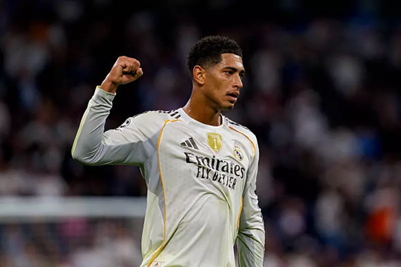 ألونسو: بيلينجهام يستحق أن يكون سعيدا في ريال مدريد ألونسو: بيلينجهام يستحق أن يكون سعيدا في ريال مدريد